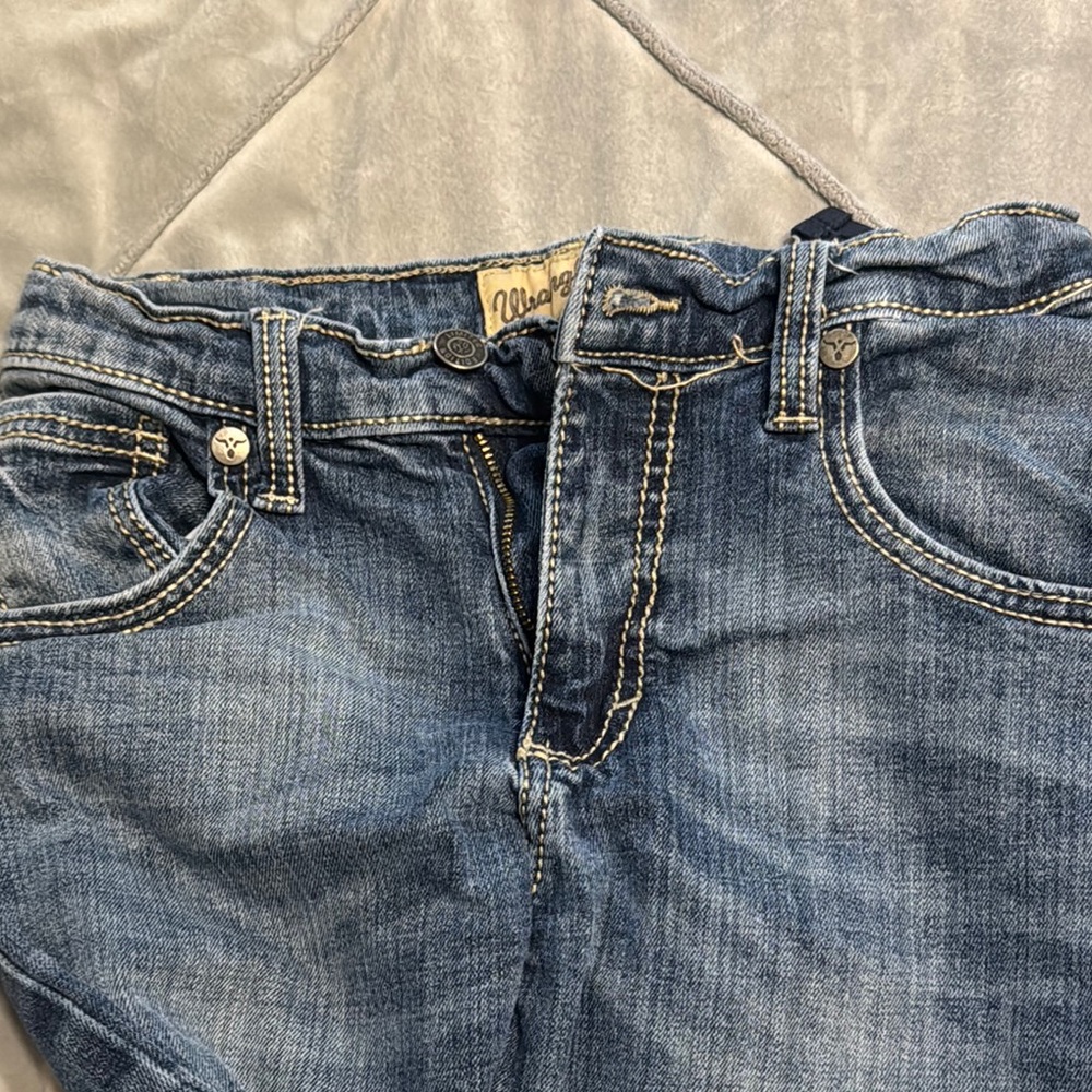 Wrangler Blue Jeans - Picture 4 of 11